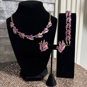 Vintage Kramer gold-tone/lilac Thermoset necklace, bracelet, clipon earring Set